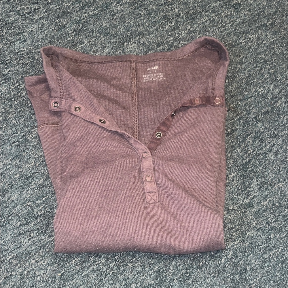 Aerie Brown/purple/burgandy button down Henley